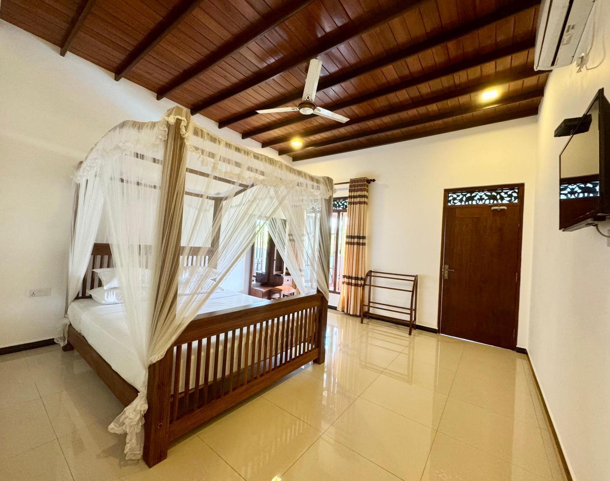 Villa 4U Бентота Екстериор снимка