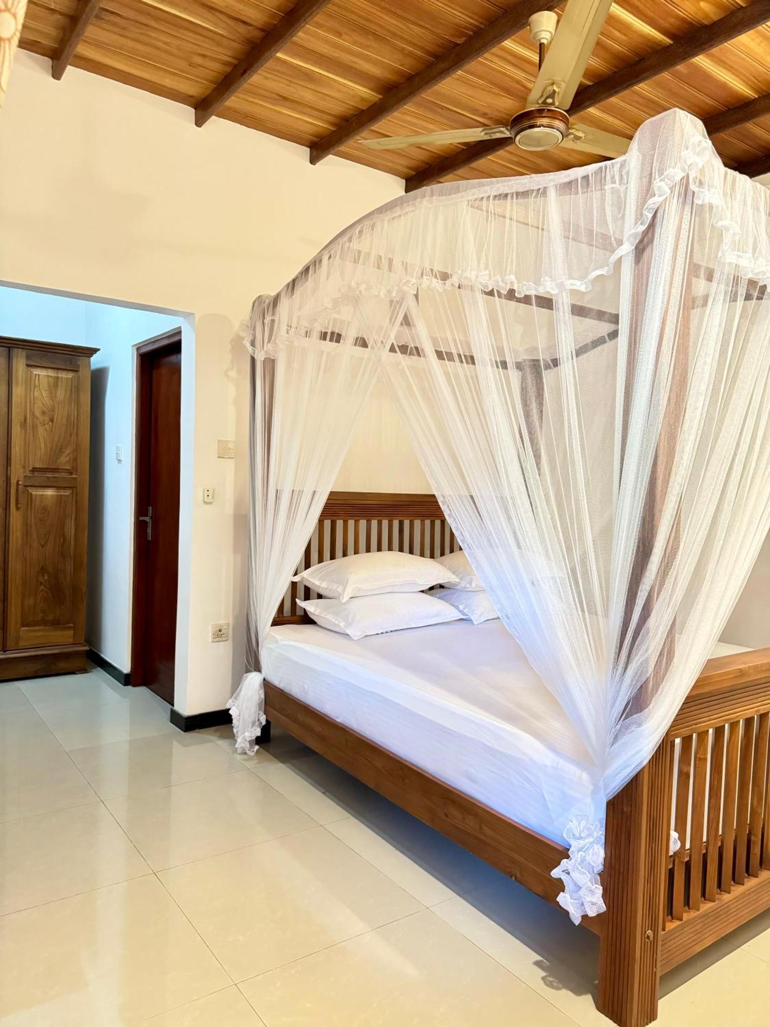 Villa 4U Бентота Екстериор снимка
